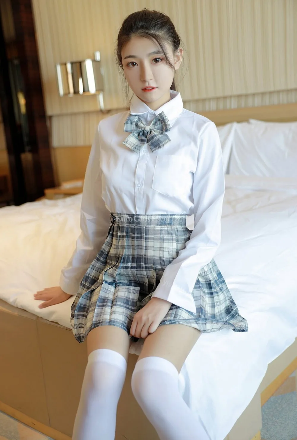 Yi-Na escort Luton